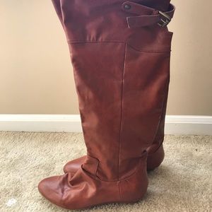 Women’s Knee Length Leather Boots