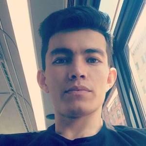 Meet your Posher, Karim