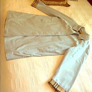 Burberry Classic Trench with Removable Hood Size L