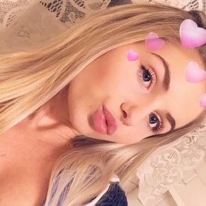 Meet your Posher, Holly