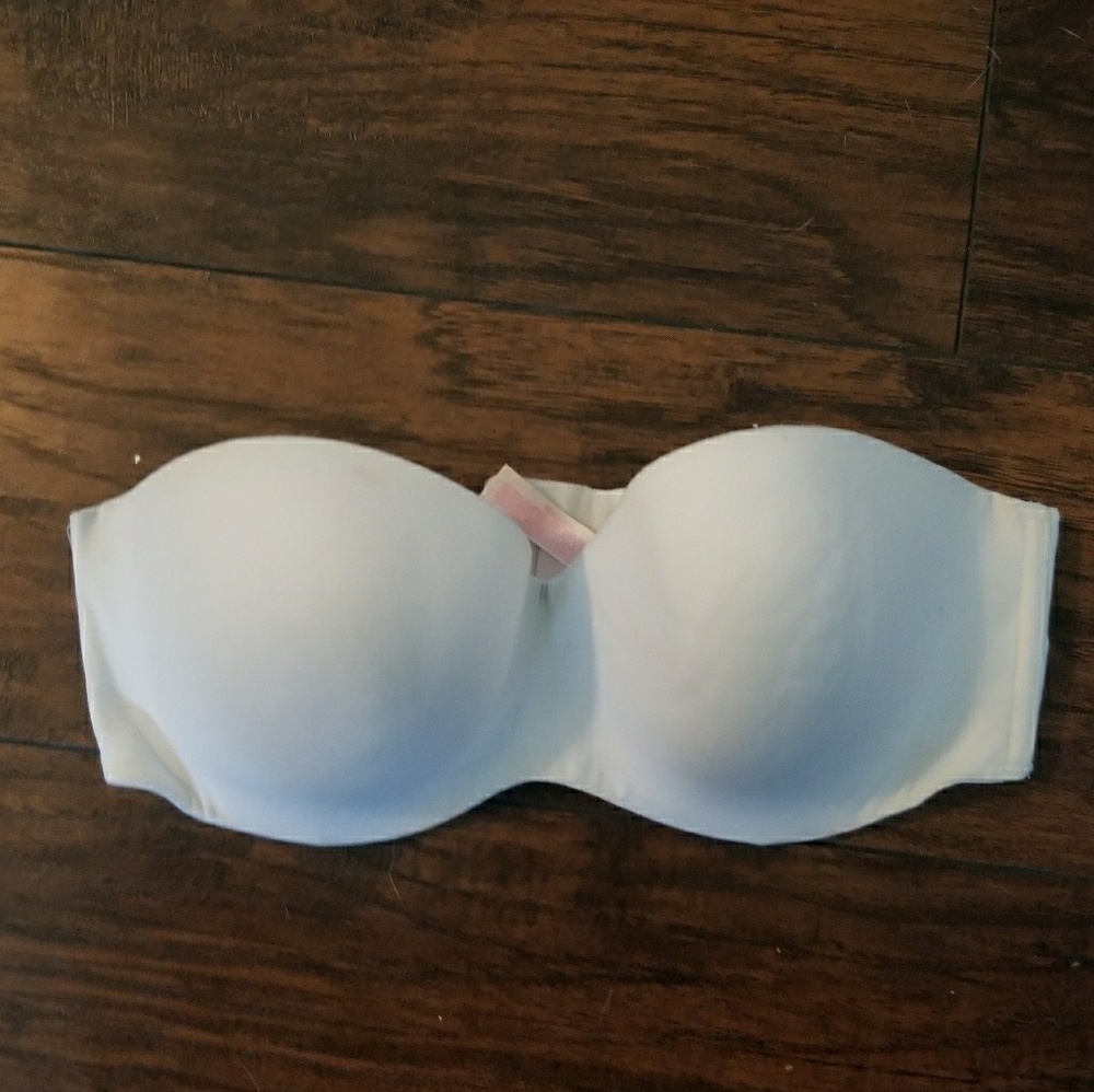 VS Strapless 38D