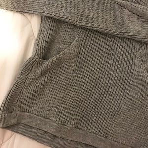 Lulu lemon sweater size 6