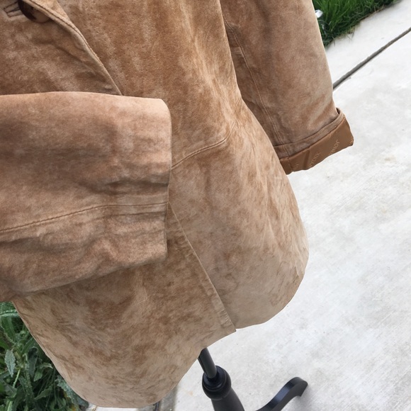 Jones New York Beige Genuine Leather Suede Jacket - Picture 5 of 8