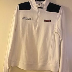 Vineyard vines NYC shepshirt size M