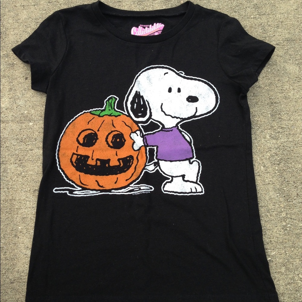 Snoopy collectibles tshirt Size M