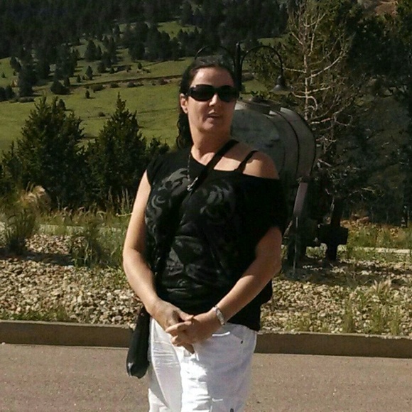 Meet your Posher, Donna - Picture 1 of 1