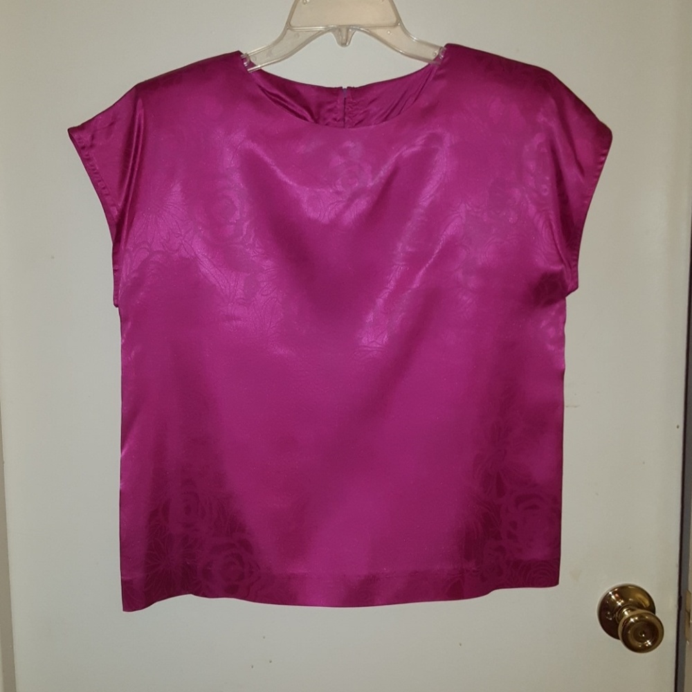Pretty fuchsia cap-sleeve blouse