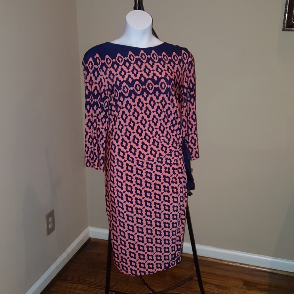 Women's wrap like dress