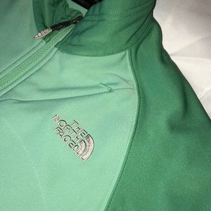 North face sweater