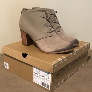LIMITED TIME PRICE DROP! New in Box TOMS