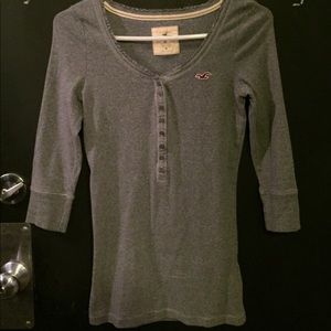 Hollister gray 3/4 length Knit Top Size medium