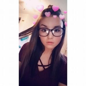 Meet your Posher, Hailey