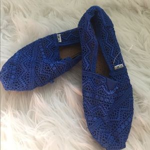 Blue crochet Toms