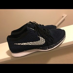 Nike Flyknit Racer