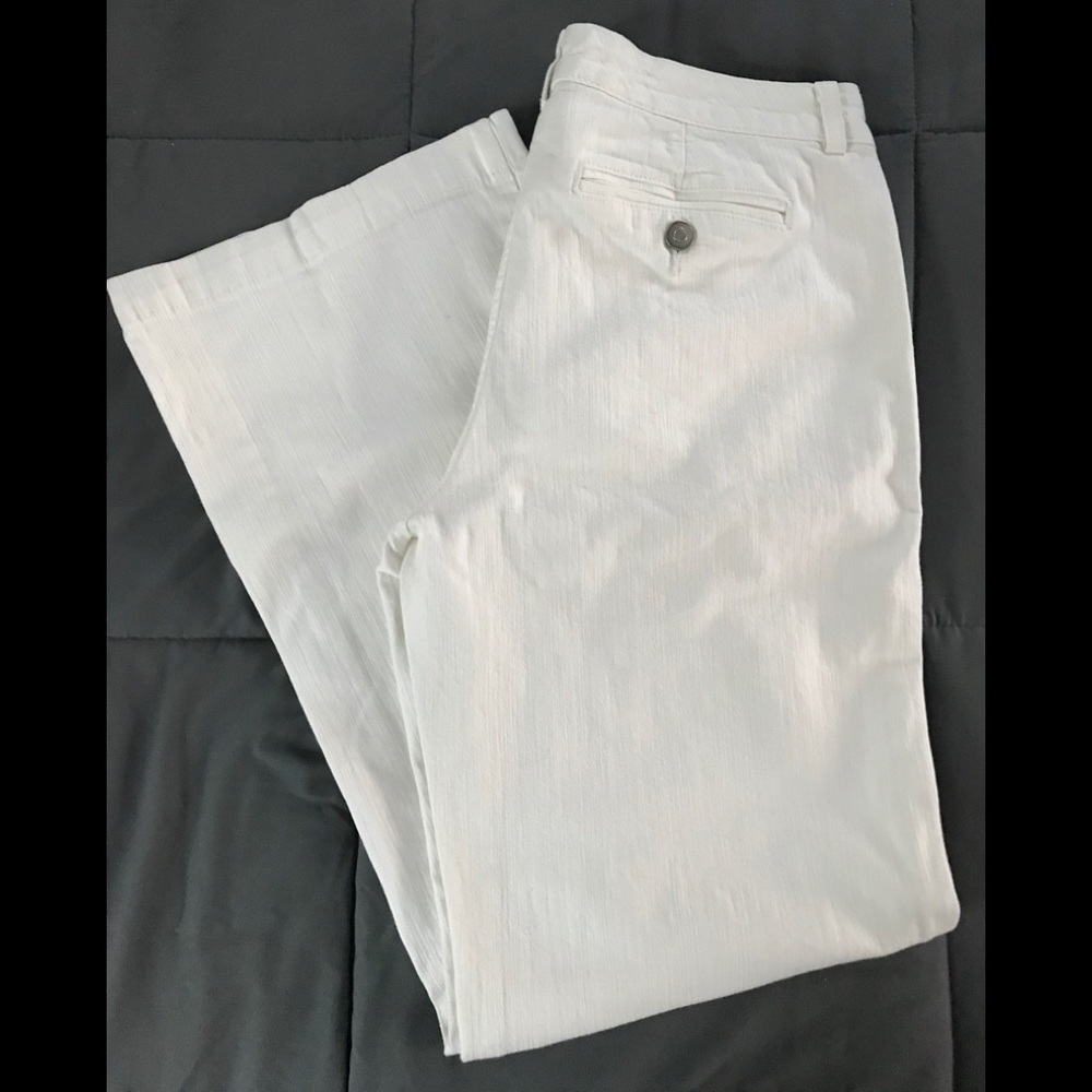 Croft and Barrow wide leg stretch jeans