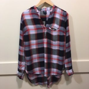 Gap maternity mandarin collar plaid top