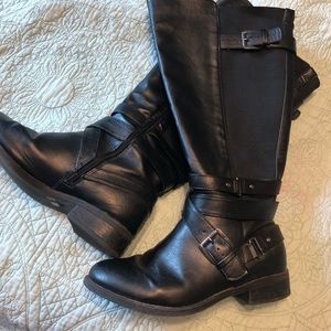 Black size 9 WIDE CALF torrid boots