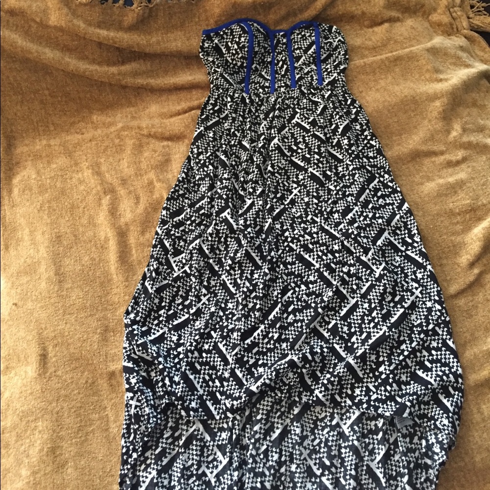 XS Xhilararion strapless Maxi dress