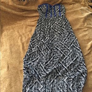 XS Xhilararion strapless Maxi dress