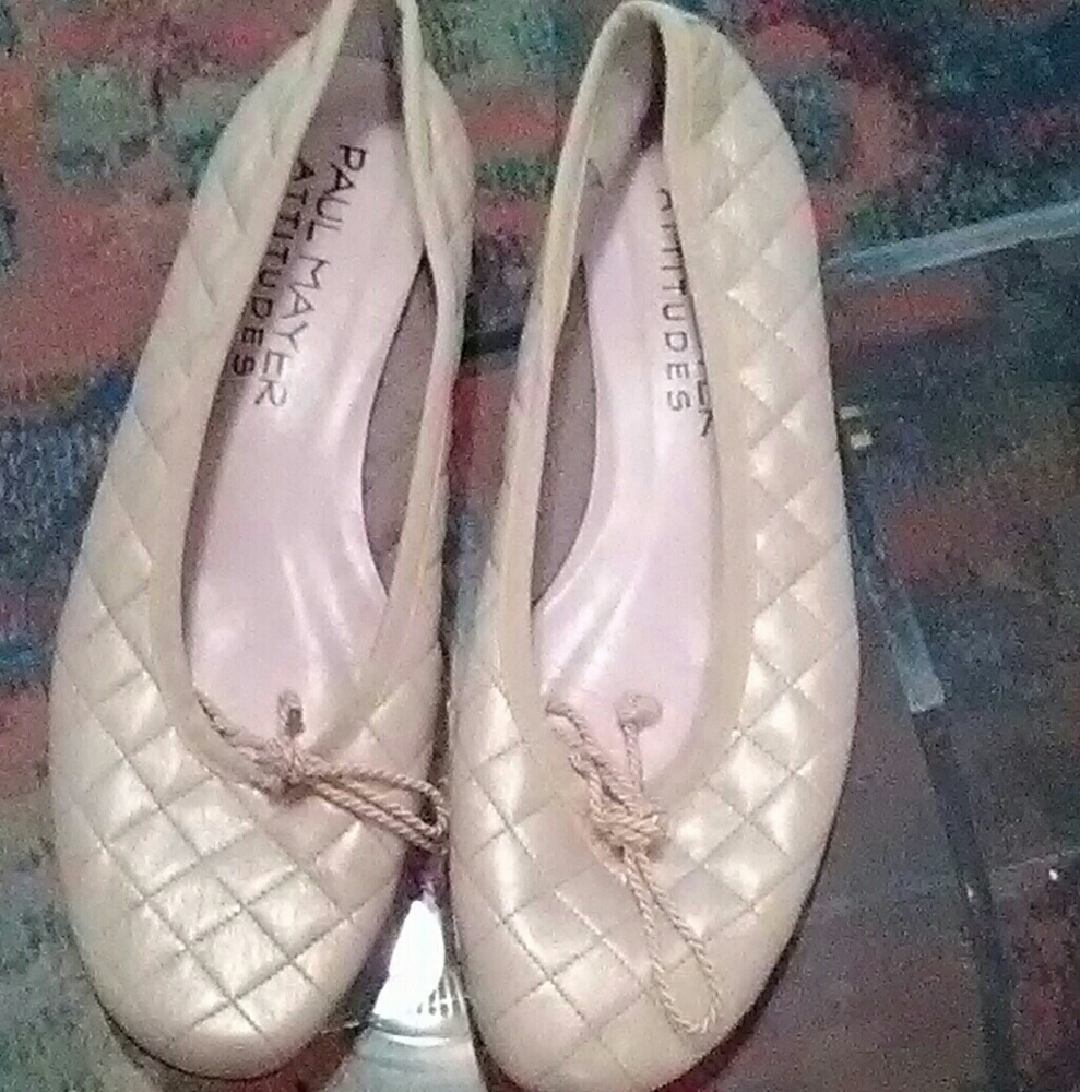 Nice shoes very good condition.