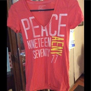 American Eagle V-neck Size Medium