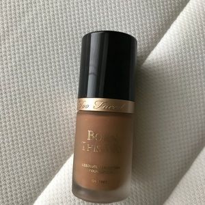 Too faced Born this way foundation