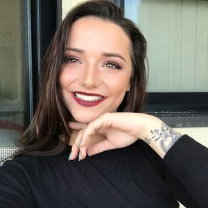 Meet your Posher, Toni