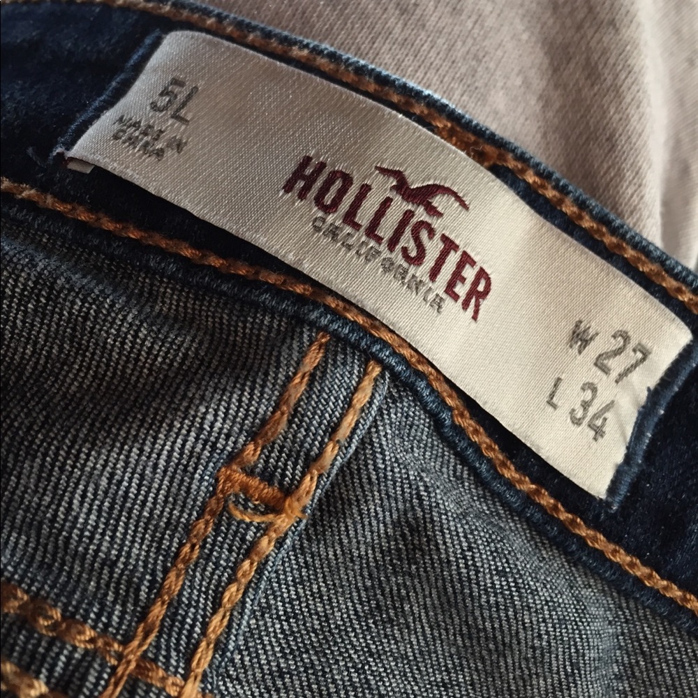 Hollister 5L Distressed Jeans - Picture 5 of 5