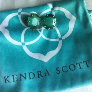 Kendra Scott - Morgan earrings - emerald cats eye