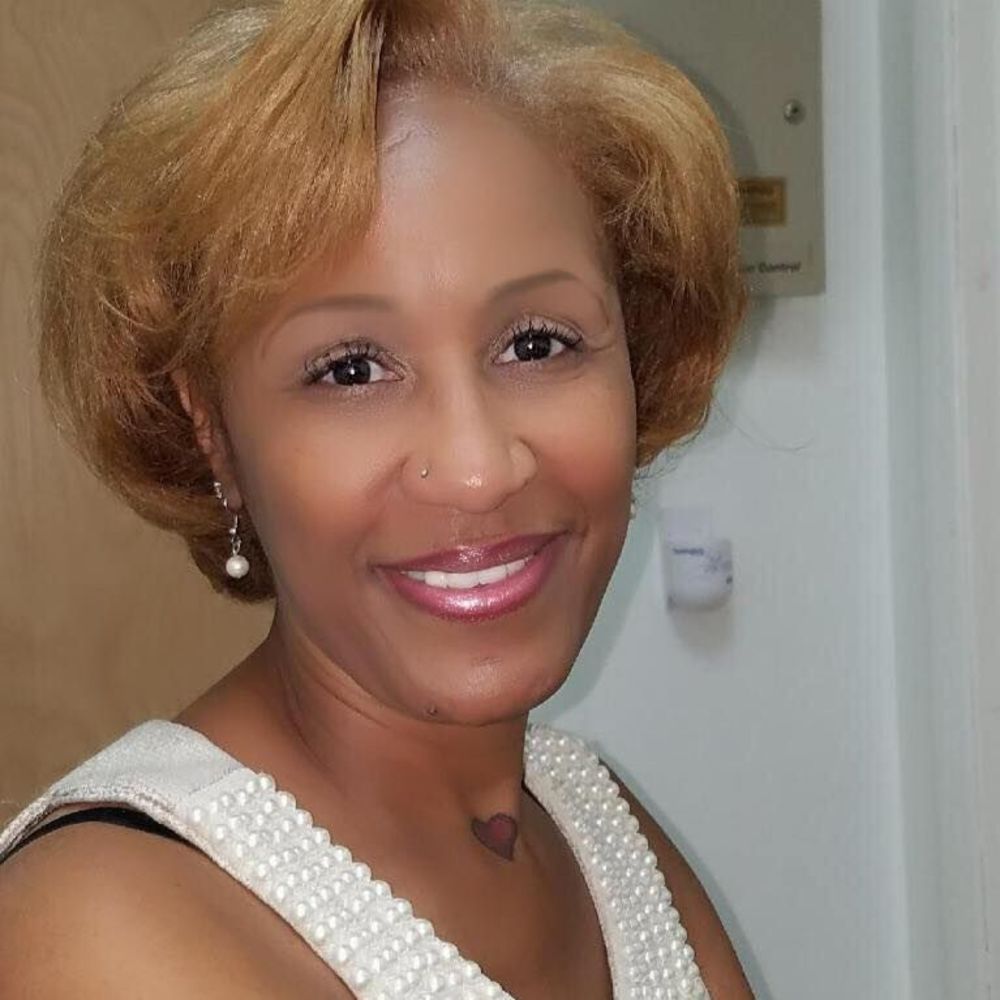 Meet your Posher, Monica
