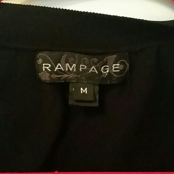 RAMPAGE Low cut black blouse SIZE M - Picture 3 of 3