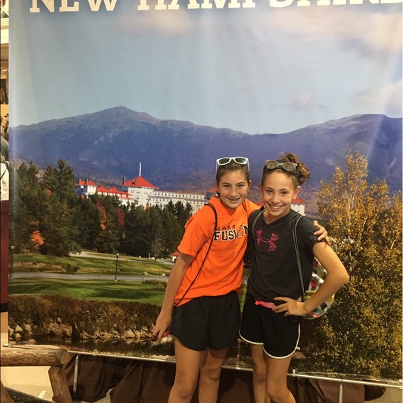 Meet your Posher, Paige - Picture 1 of 1