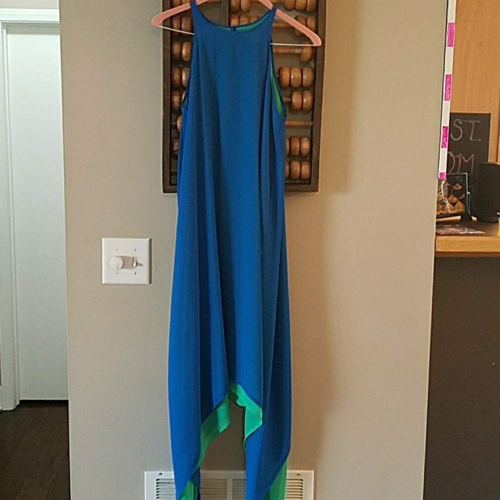 Turquoise dress, looks so great on