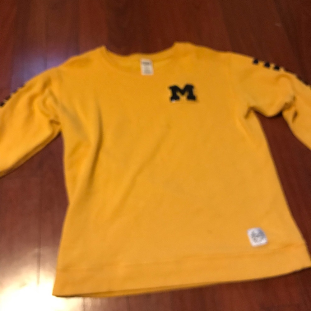 Michigan VS PINK sweatshirt