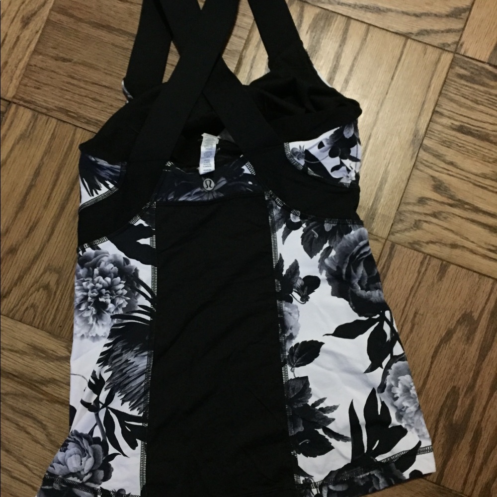 Lululemon floral tank with built in support