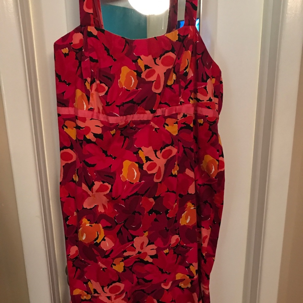 Knee length floral dress worn once.