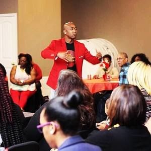 Meet your Posher, Kenneth