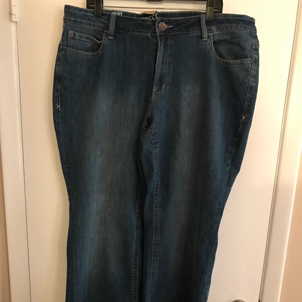 BNWT DKNY Jeans