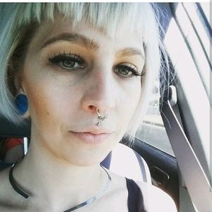 Meet your Posher, Jenny