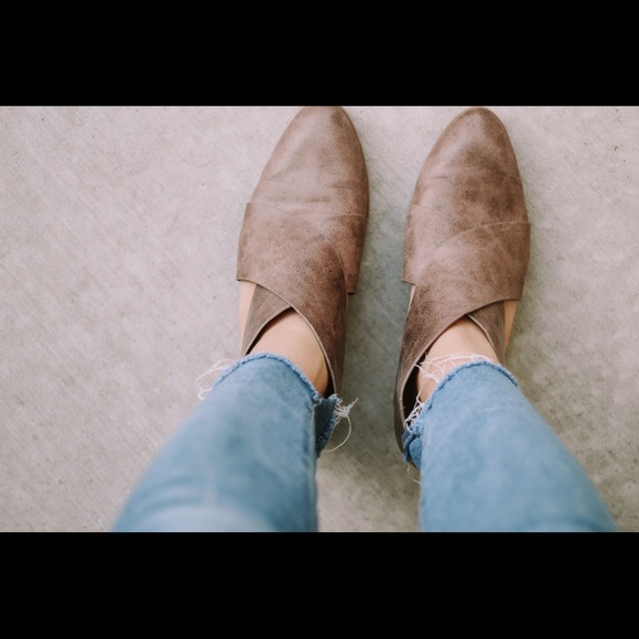 LAST PAIR SIZE 8! Fall Bootie - Picture 6 of 7