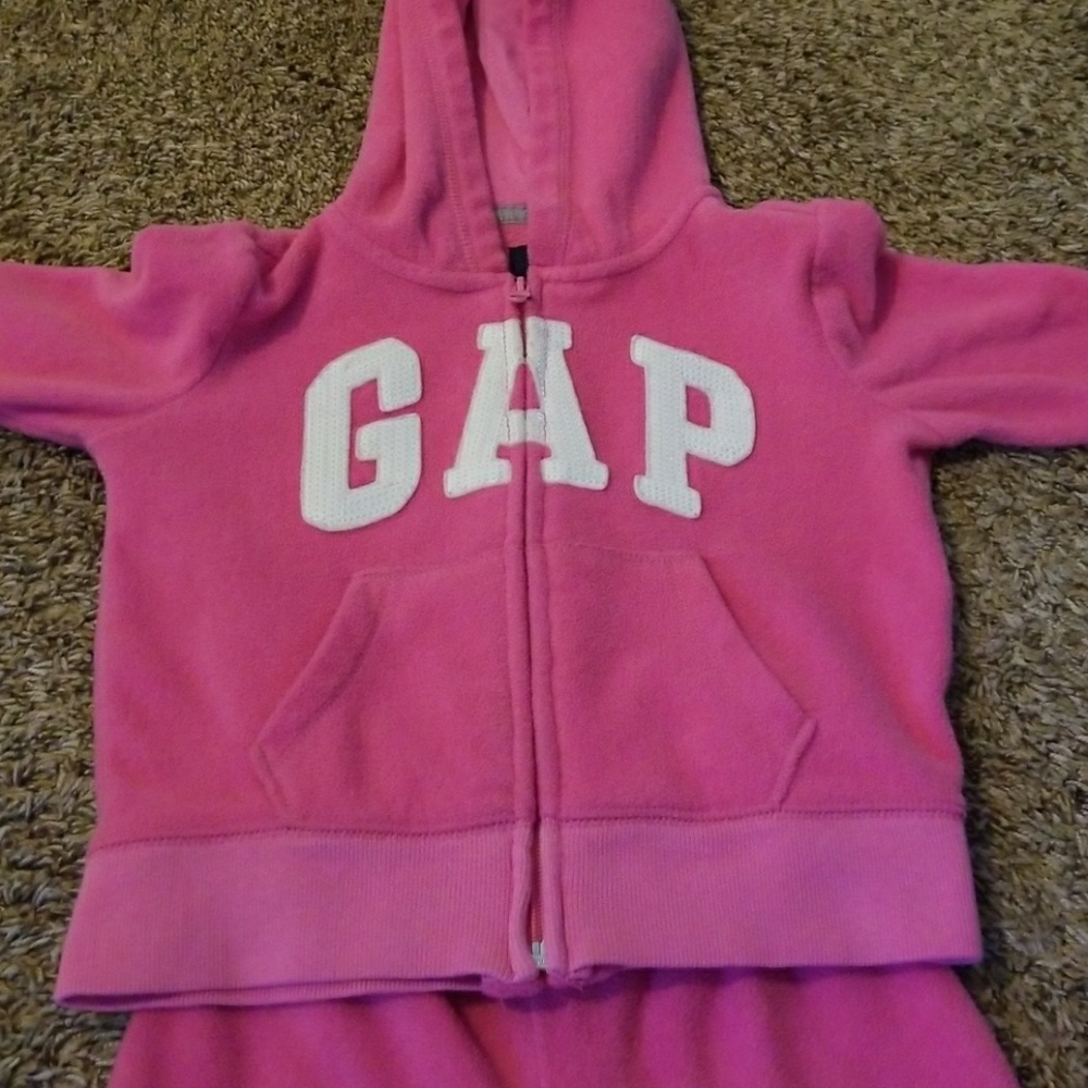 Sports outfit
