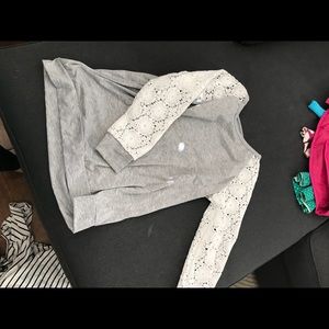 Cute lace sleeve sweater