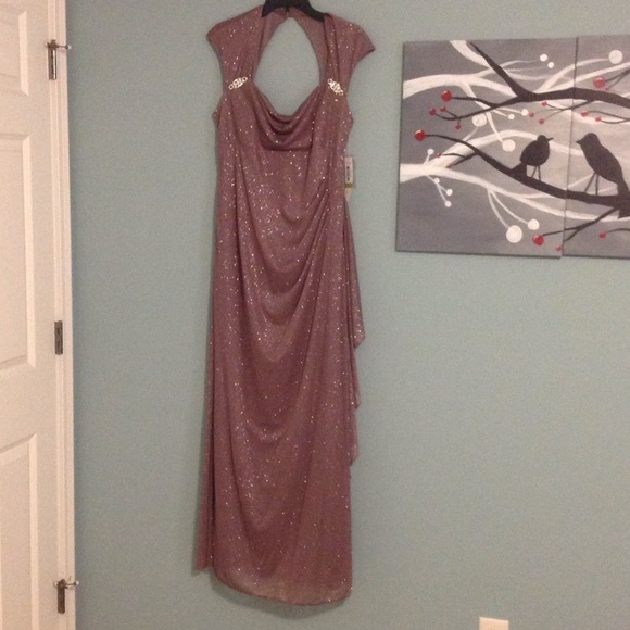 NWT Beautiful full length sparkly gown - Picture 1 of 7