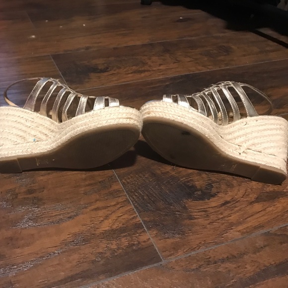 Gold Wedge Size 7 - Picture 4 of 4