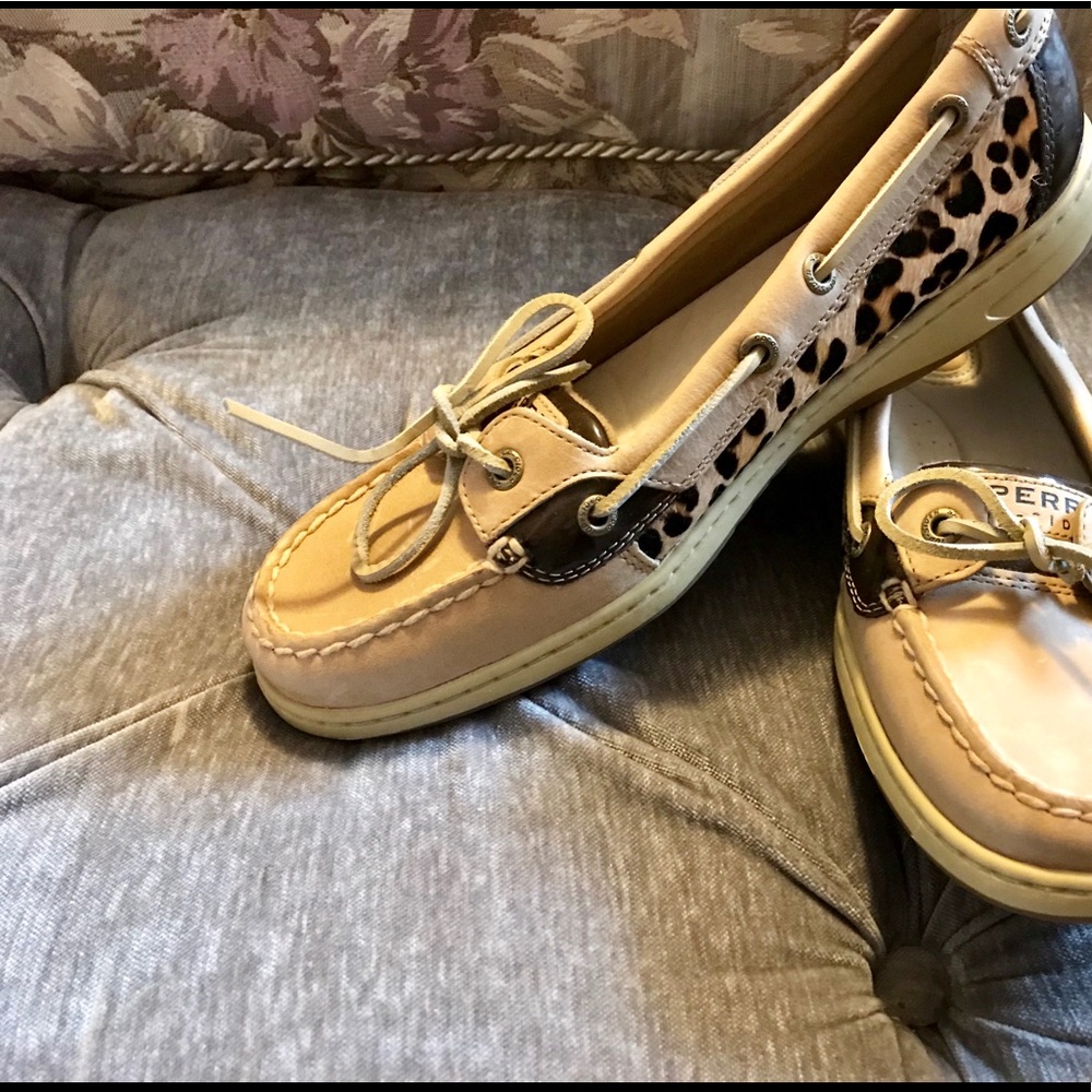 Brand New! Sperry Leopard print shoes.