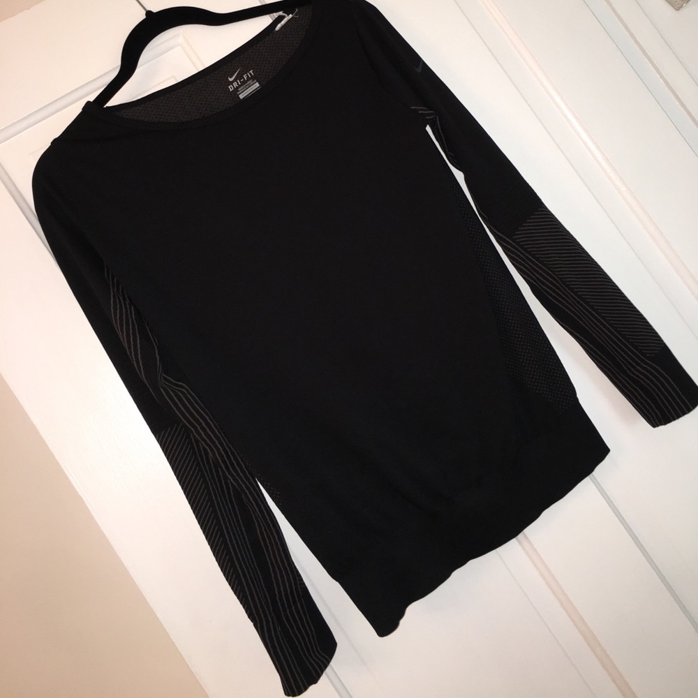 Nike Top Long Sleeve Deep Crew