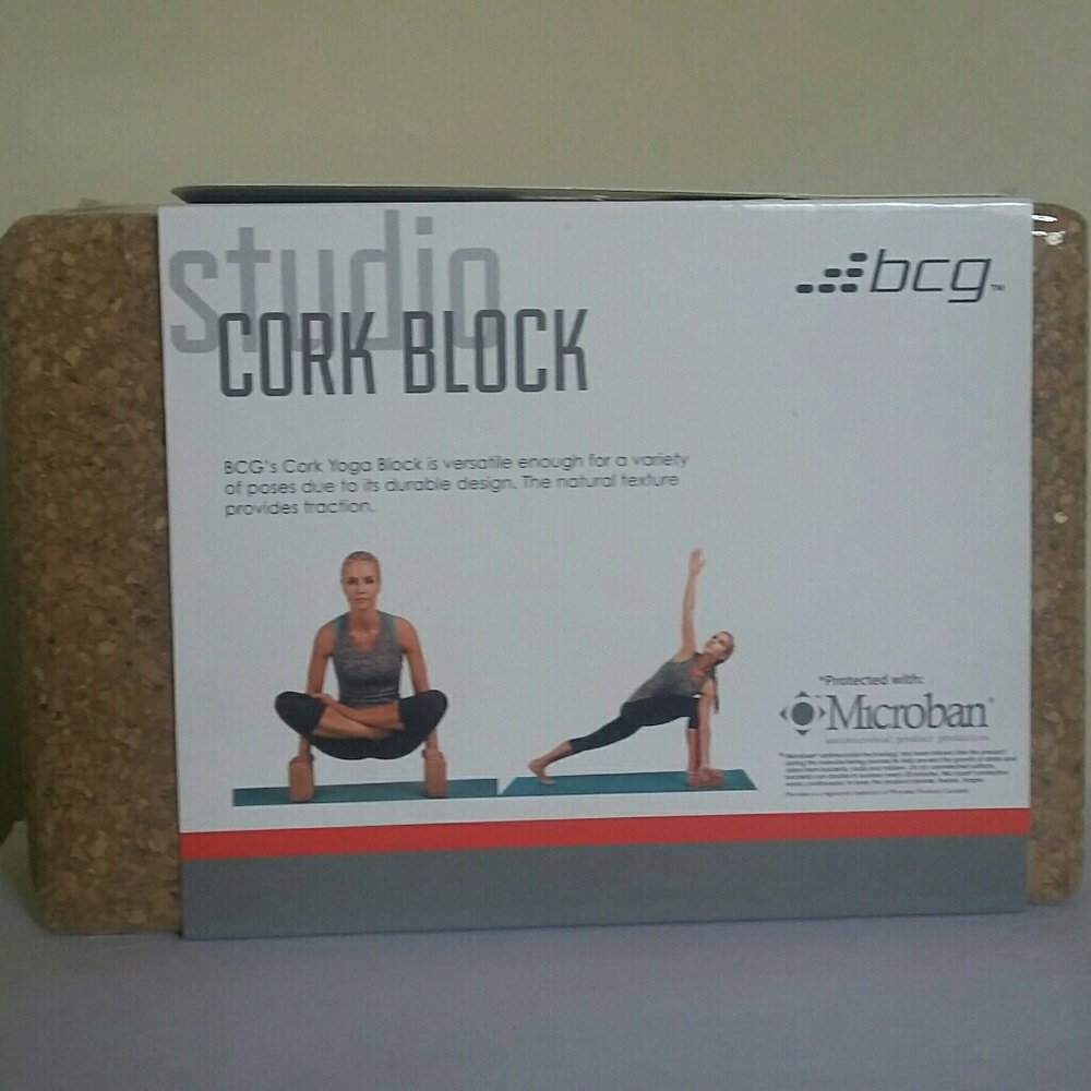 1 Cork Yoga Block.