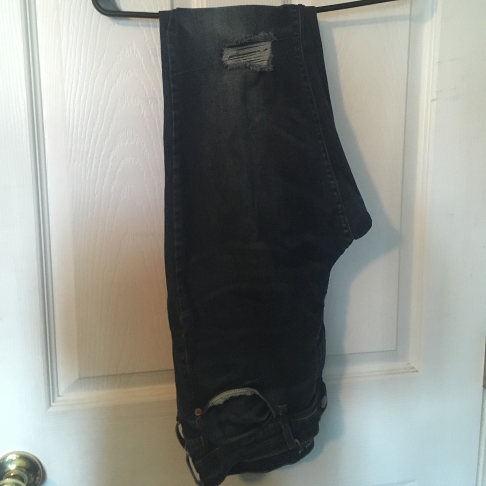 Knee Rip Rockstar Jeans