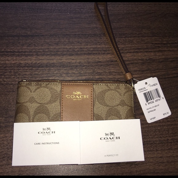 Brown leather authentic Coach wristlet NWT - Picture 2 of 4