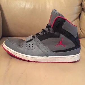 Jordan Gray Basketball Shoes 628584005